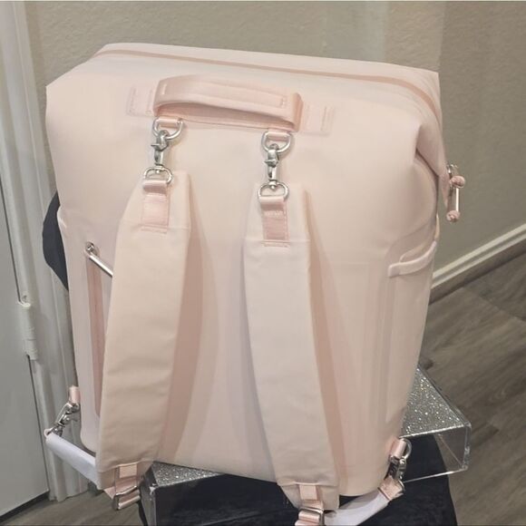 Stanley 20 Cans All Day Madeleine Midi Backpack Cooler- Rose Quartz - Picture 8 of 10